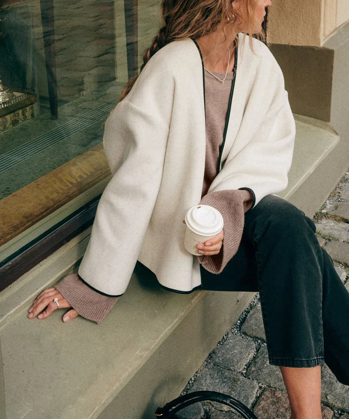 Sully | Short jacket with minimalist French scarf