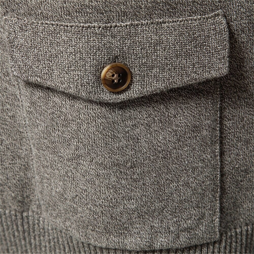 James | Elegant men's jumper with button closure