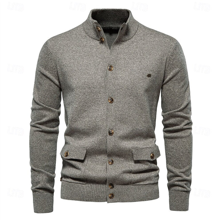James | Elegant men's jumper with button closure